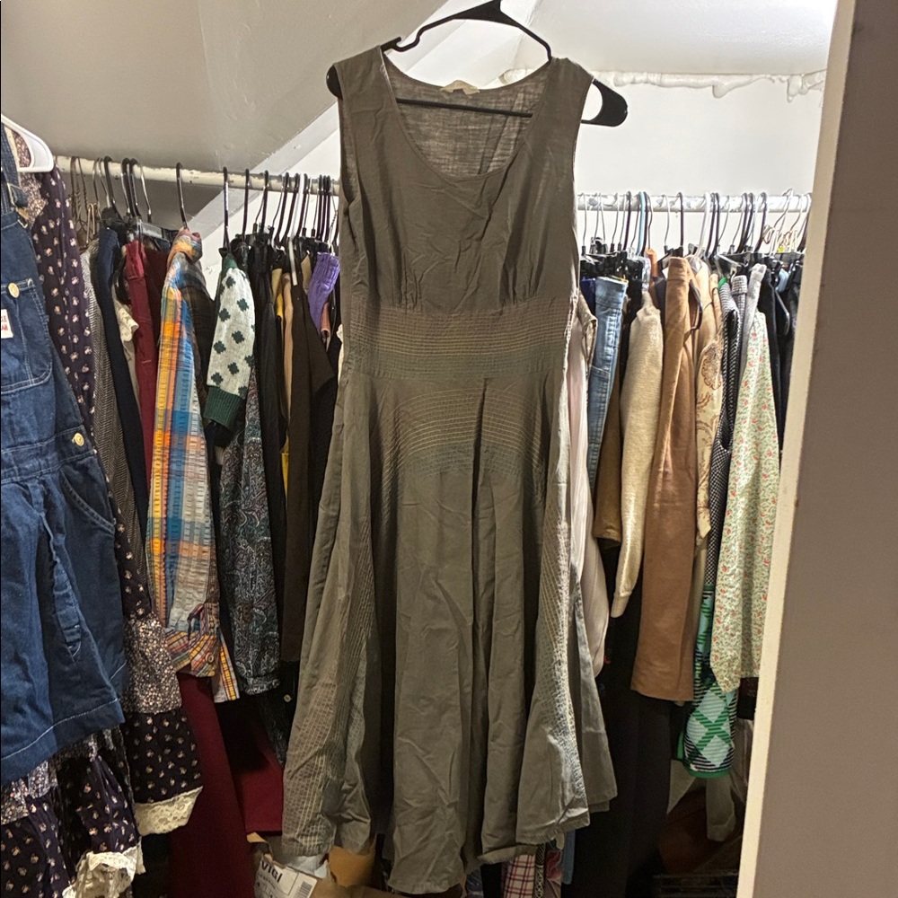 Vintage  Gray Sleeveless Dress